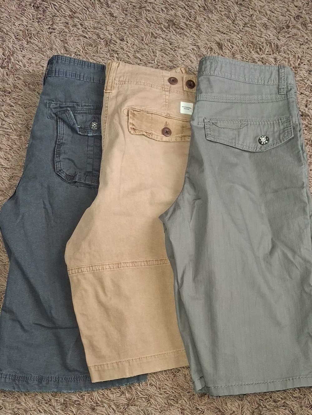 Men's Casual Shorts. Gray, Tan, and Charcoal BKE American Eagle Size 28 Lot Of 3
